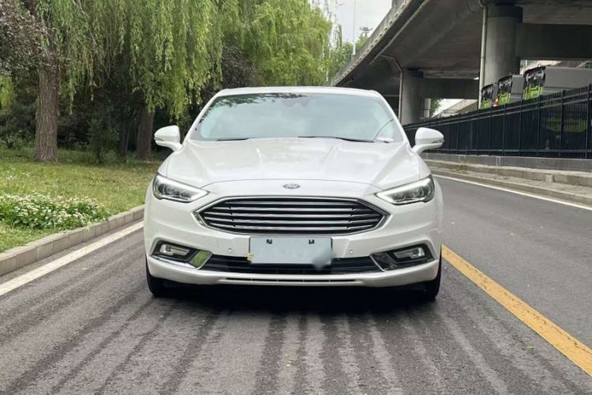 Used Ford Mondeo 2017 Facelifted EcoBoost 200 Luxury Version Exterior 4