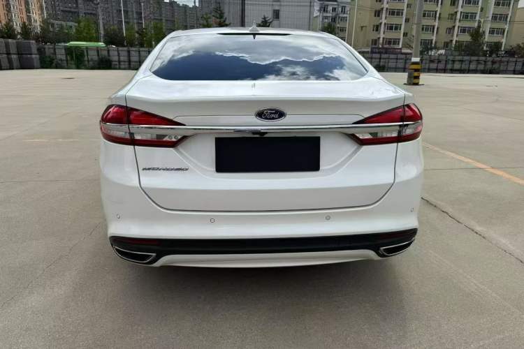 Used Ford Mondeo 2017 EcoBoost 180 Stylish Model Exterior 4