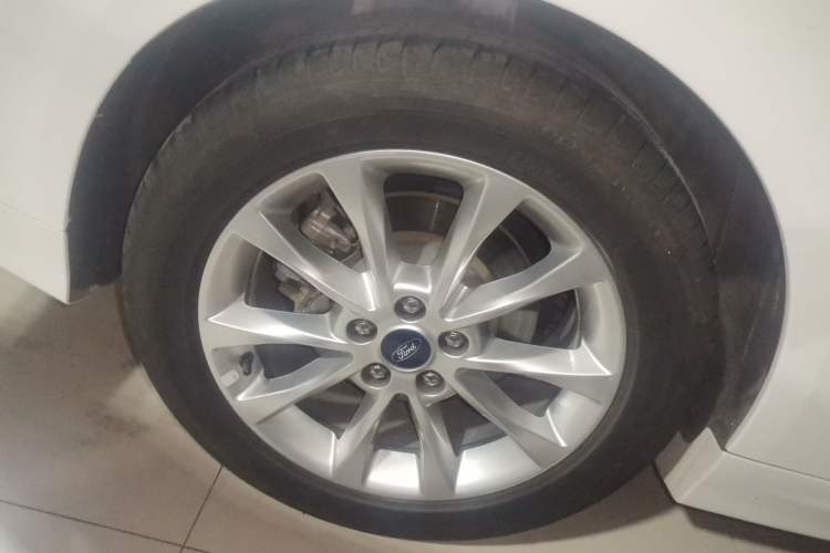 Used Ford Mondeo 2017 EcoBoost 180 Stylish Model Exterior 5