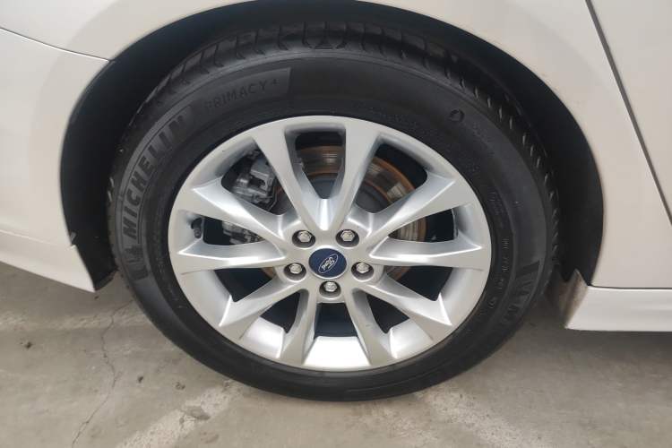 Used Ford Mondeo 2017 EcoBoost 180 Stylish Model Exterior 5