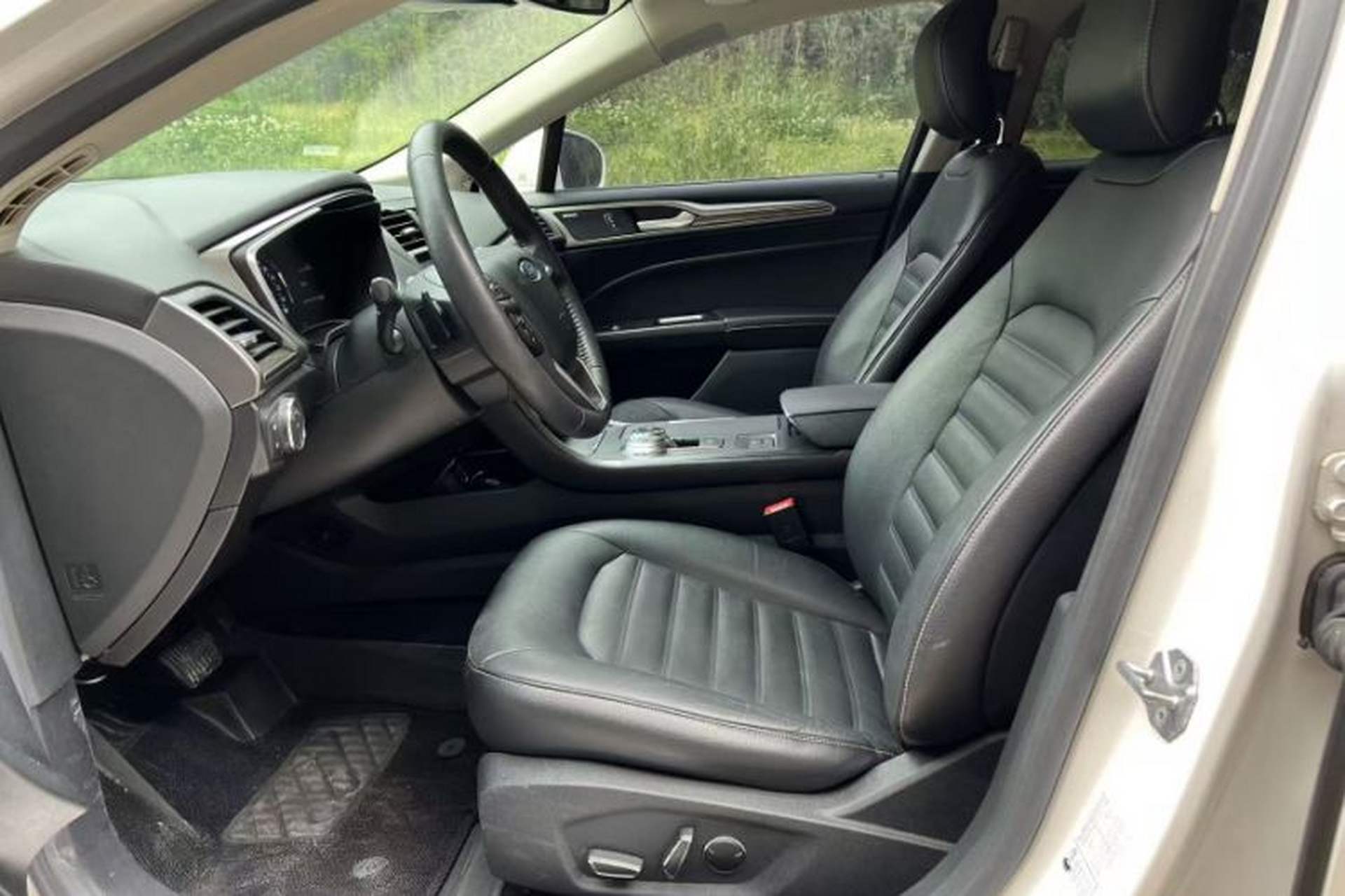 Used Ford Mondeo 2017 Facelifted EcoBoost 200 Luxury Version Exterior 5