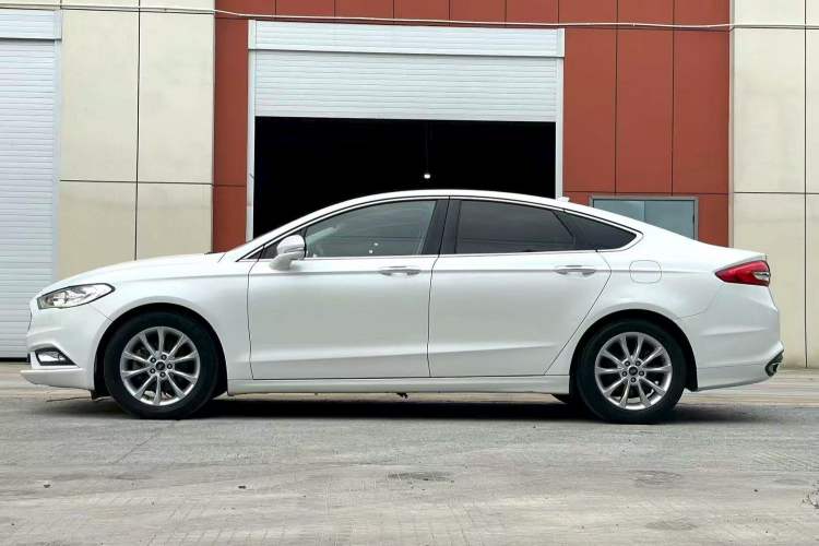 Used Ford Mondeo 2017 EcoBoost 180 Stylish Model Exterior 5