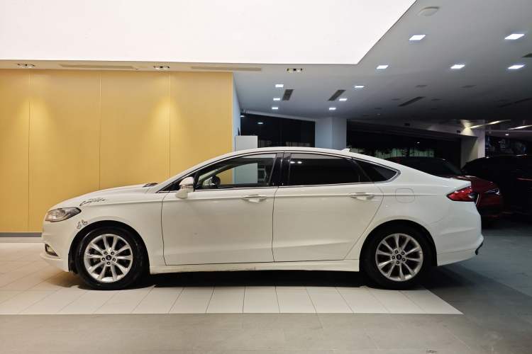 Used Ford Mondeo 2017 EcoBoost 180 Stylish Model Exterior 7