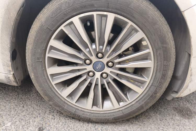 Used Ford Mondeo 2017 EcoBoost 200 Luxury Model Exterior 7