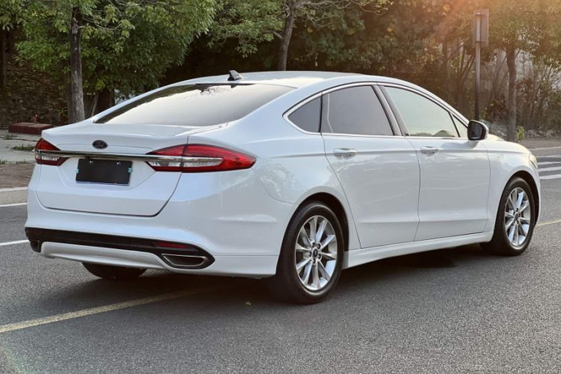 Used Ford Mondeo 2017 EcoBoost 200 Stylish Model Exterior 7