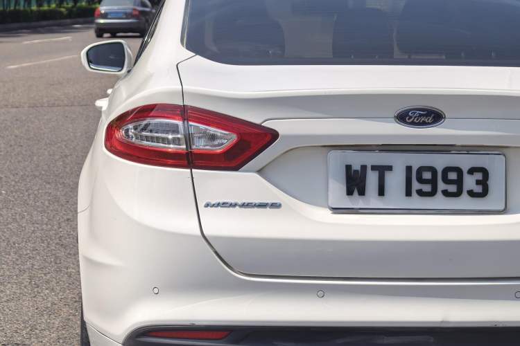 Used Ford Mondeo 2017 EcoBoost 180 Stylish Model Exterior 8