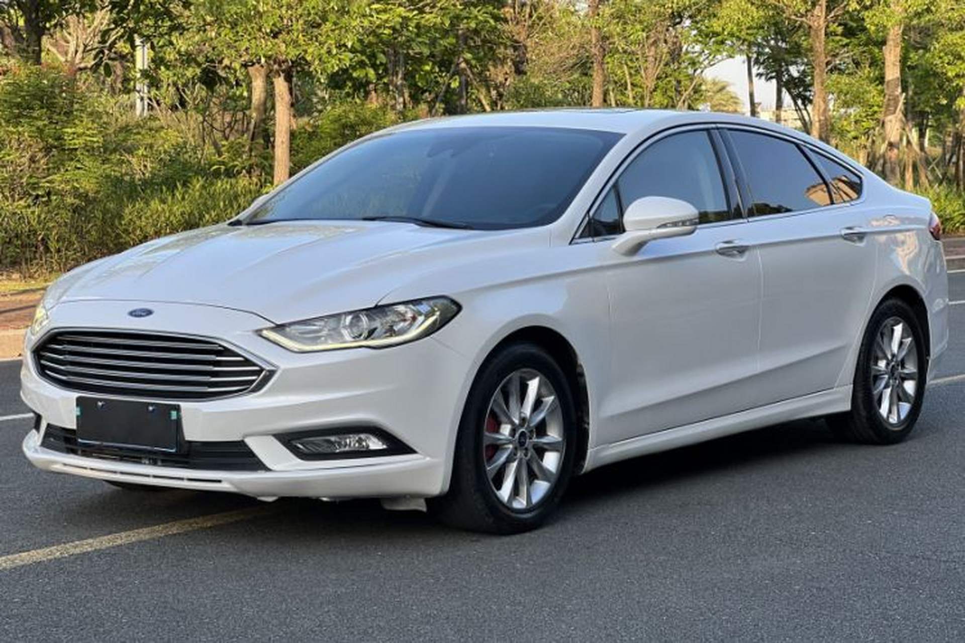 Used Ford Mondeo 2017 EcoBoost 200 Stylish Model Exterior 8