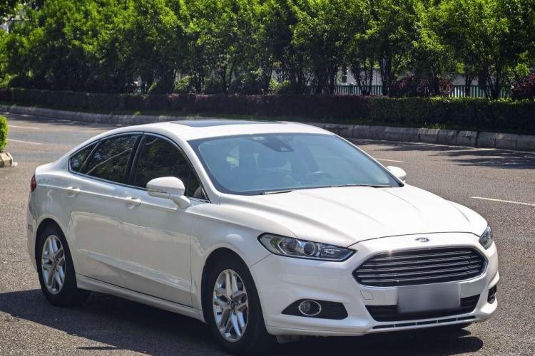Used Ford Mondeo 2017 EcoBoost 180 Stylish Model Exterior 9