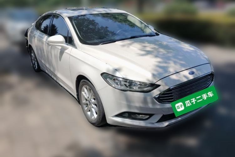 Used Ford Mondeo 2017 EcoBoost 180 Stylish Model Front Right 45 Deg