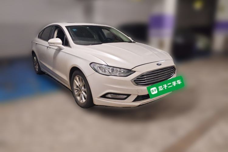 Used Ford Mondeo 2017 EcoBoost 200 Stylish Model Front Right 45 Deg