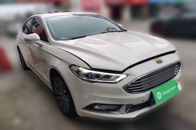 Used Ford Mondeo 2017 EcoBoost 200 Luxury Model Front Right 45 Deg