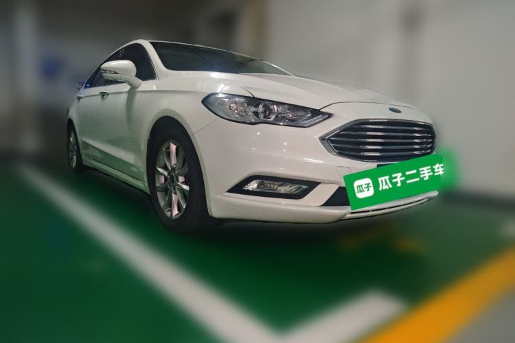 Used Ford Mondeo 2017 EcoBoost 180 Stylish Model Front Right 45 Deg