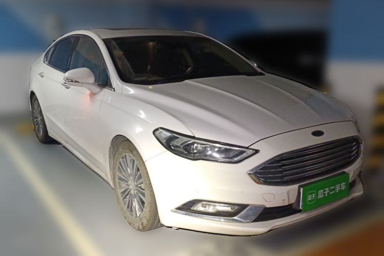 Used Ford Mondeo 2017 EcoBoost 180 Luxury Model Front Right 45 Deg