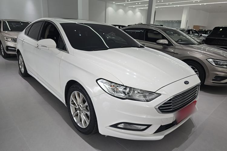 Used Ford Mondeo 2017 EcoBoost 180 Stylish Model Front Right 45 Deg