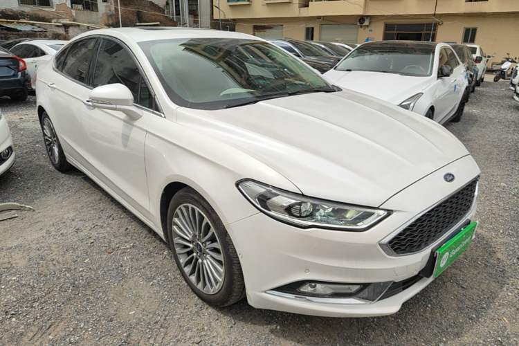 Used Ford Mondeo 2017 EcoBoost 245 Flagship Model Front Right 45 Deg