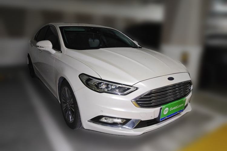 Used Ford Mondeo 2017 EcoBoost 180 Luxury Model Front Right 45 Deg