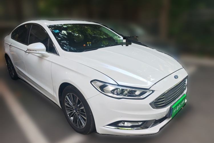 Used Ford Mondeo 2017 EcoBoost 180 Luxury Model Front Right 45 Deg