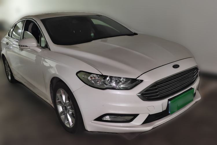 Used Ford Mondeo 2017 EcoBoost 180 Stylish Model Front Right 45 Deg
