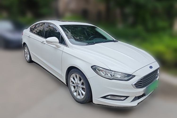 Used Ford Mondeo 2017 EcoBoost 180 Stylish Model Front Right 45 Deg