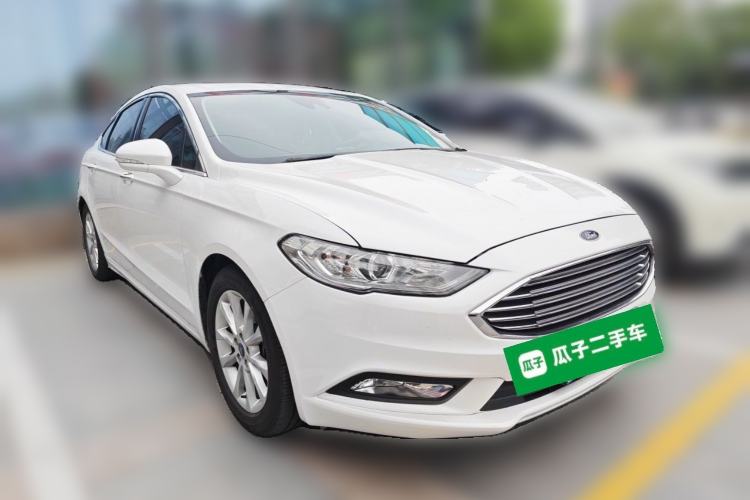 Used Ford Mondeo 2017 EcoBoost 180 Stylish Model Front Right 45 Deg