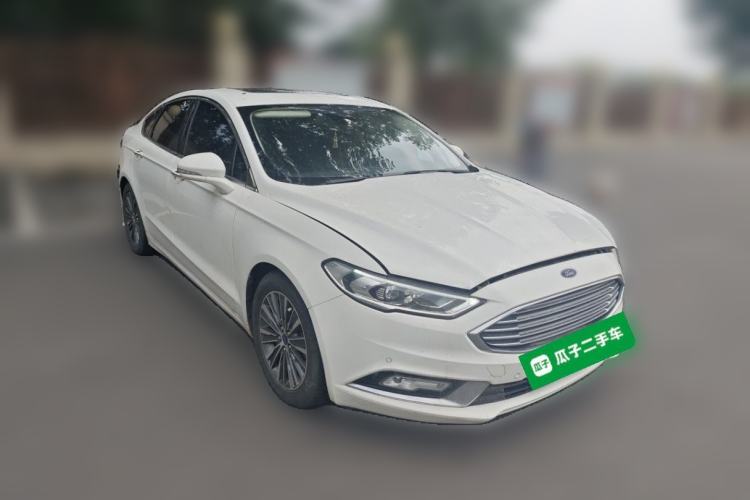 Used Ford Mondeo 2017 EcoBoost 200 Luxury Model Front Right 45 Deg