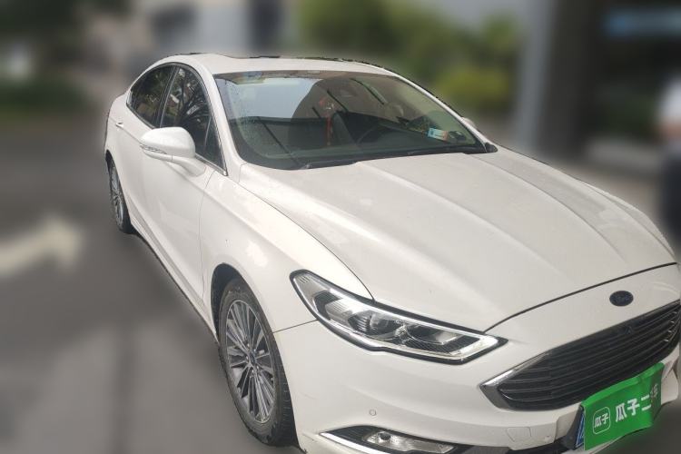 Used Ford Mondeo 2017 EcoBoost 180 Luxury Model Front Right 45 Deg
