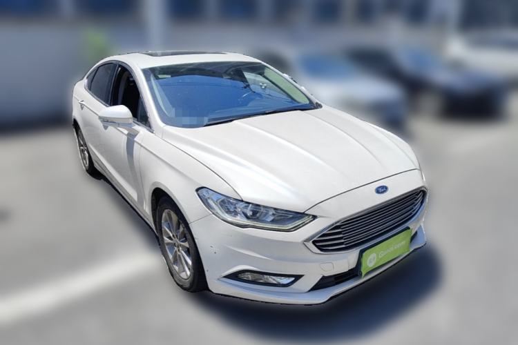 Used Ford Mondeo 2017 EcoBoost 180 Stylish Model Front Right 45 Deg