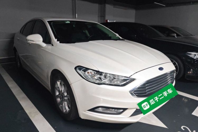 Used Ford Mondeo 2017 EcoBoost 200 Stylish Model Front Right 45 Deg