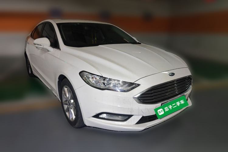 Used Ford Mondeo 2017 EcoBoost 180 Stylish Model Front Right 45 Deg