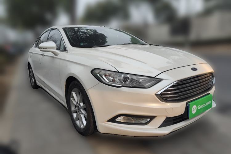 Used Ford Mondeo 2017 EcoBoost 180 Stylish Model Front Right 45 Deg