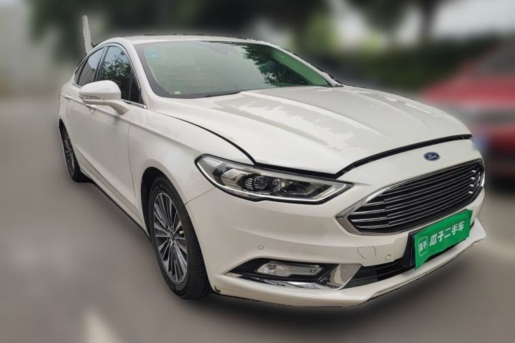 Used Ford Mondeo 2017 EcoBoost 200 Luxury Model Front Right 45 Deg