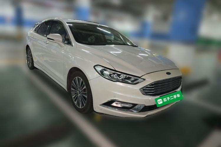 Used Ford Mondeo 2017 EcoBoost 200 Stylish Model Front Right 45 Deg