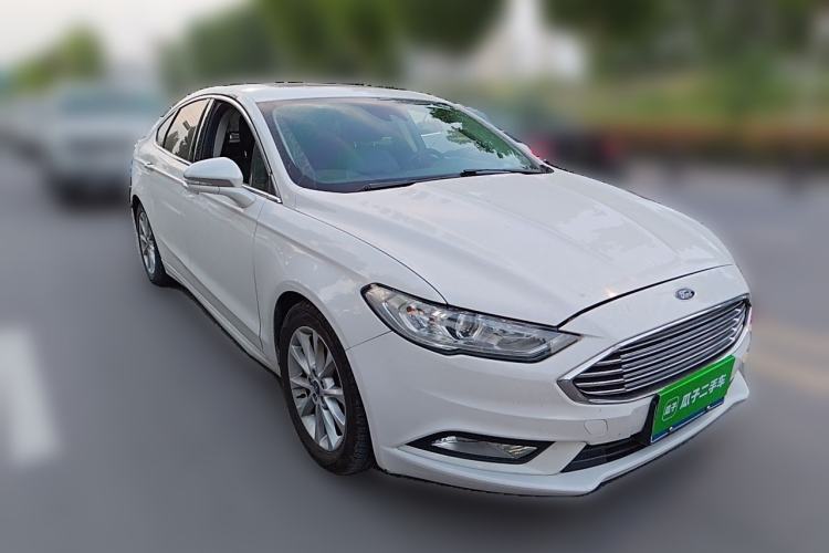 Used Ford Mondeo 2017 EcoBoost 200 Stylish Model Front Right 45 Deg