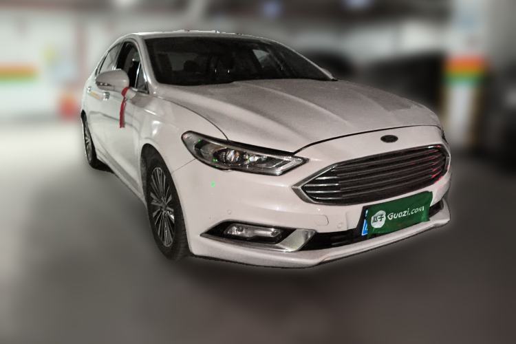 Used Ford Mondeo 2017 EcoBoost 200 Luxury Model Front Right 45 Deg