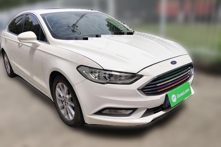 Used Ford Mondeo 2017 EcoBoost 200 Stylish Model Front Right 45 Deg