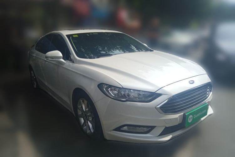 Used Ford Mondeo 2017 EcoBoost 200 Stylish Model Front Right 45 Deg