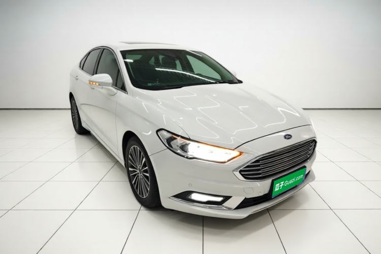 Used Ford Mondeo 2017 EcoBoost 180 Luxury Model Front Right 45 Deg