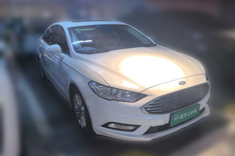 Used Ford Mondeo 2017 EcoBoost 200 Stylish Model Front Right 45 Deg