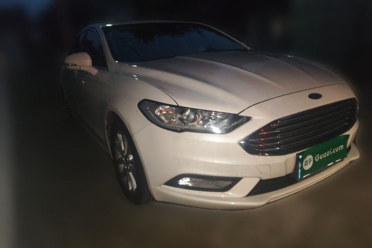 Used Ford Mondeo 2017 EcoBoost 180 Stylish Model Front Right 45 Deg