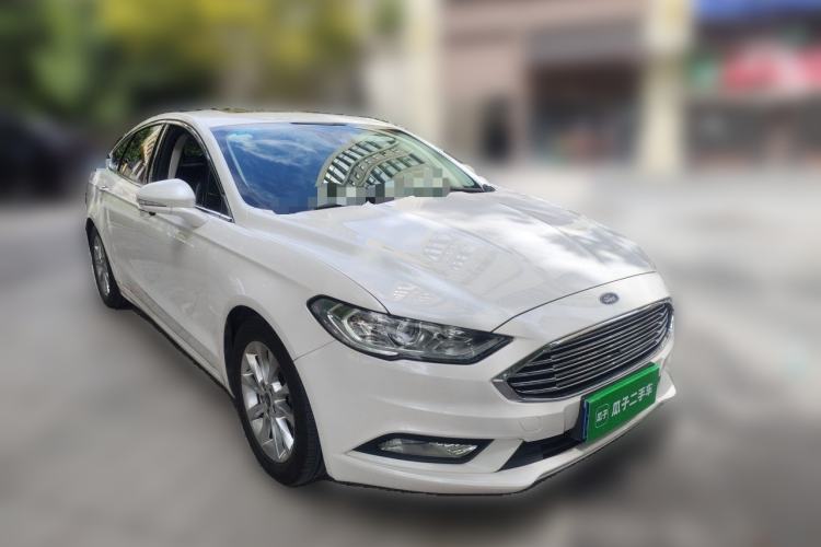 Used Ford Mondeo 2017 EcoBoost 200 Stylish Model Front Right 45 Deg