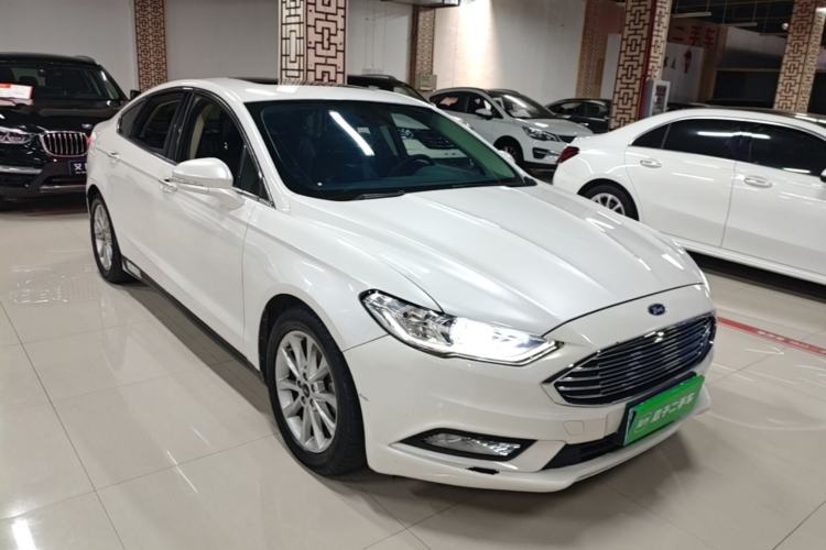 Used Ford Mondeo 2017 EcoBoost 180 Stylish Model Front Right 45 Deg