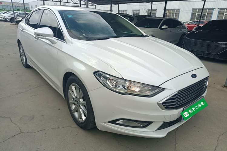 Used Ford Mondeo 2017 EcoBoost 180 Stylish Model Front Right 45 Deg