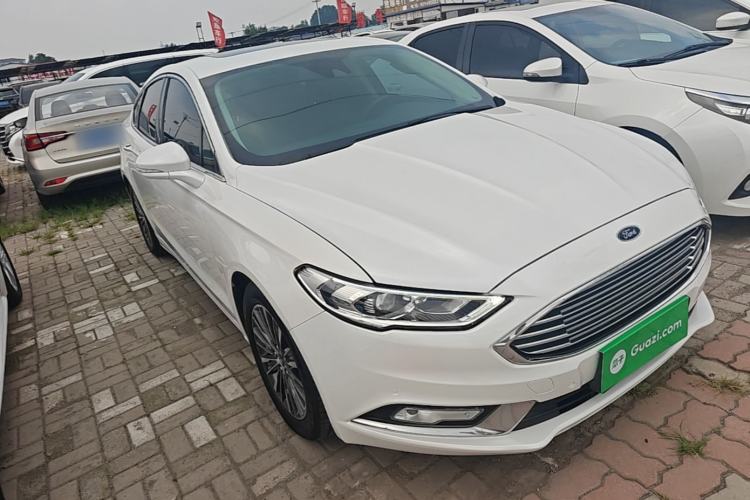 Used Ford Mondeo 2017 EcoBoost 180 Luxury Model Front Right 45 Deg