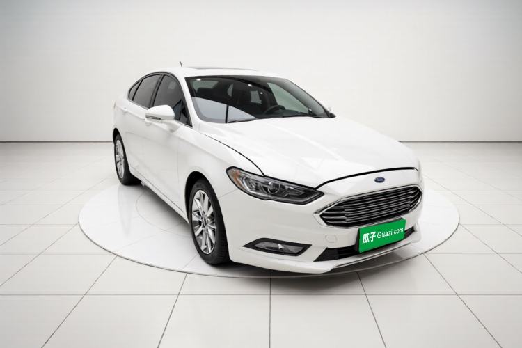 Used Ford Mondeo 2017 EcoBoost 180 Stylish Model Front Right 45 Deg