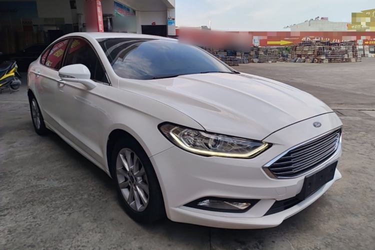 Used Ford Mondeo 2017 EcoBoost 180 Stylish Model Front Right 45 Deg