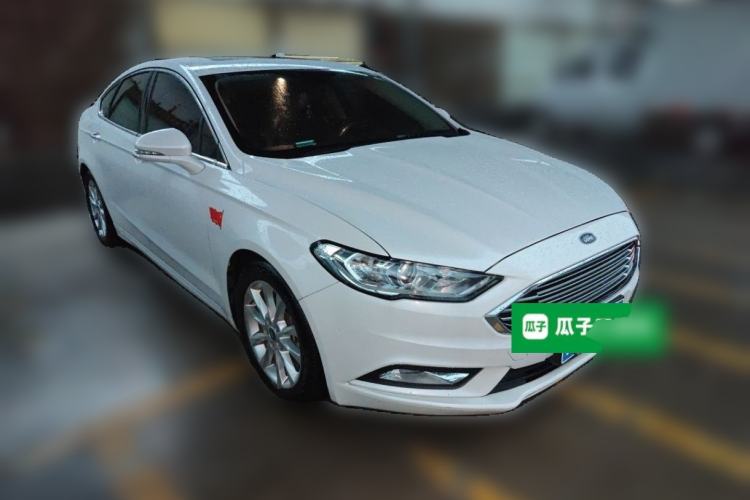 Used Ford Mondeo 2017 EcoBoost 180 Stylish Model Front Right 45 Deg
