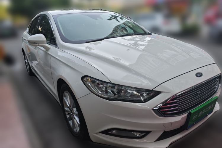Used Ford Mondeo 2017 EcoBoost 180 Stylish Model Front Right 45 Deg