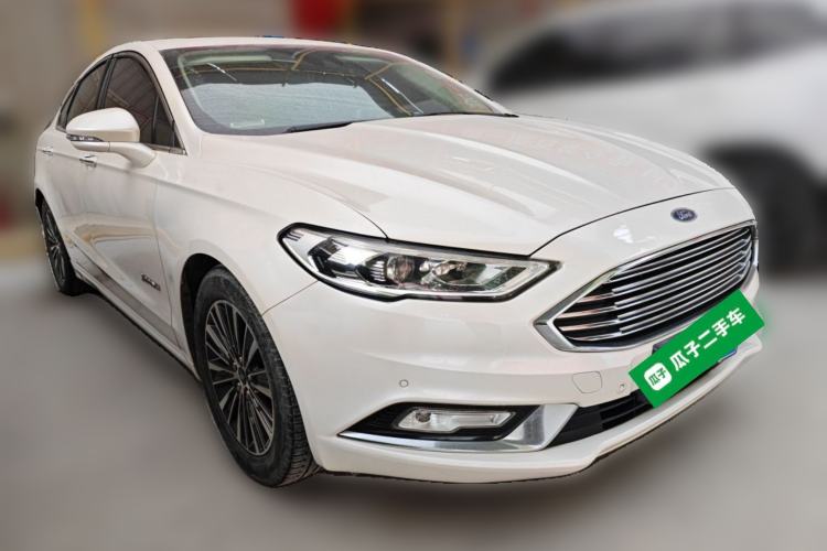 Used Ford Mondeo 2017 2.0L HEV ZhiZun Flagship Version Front Right 45 Deg