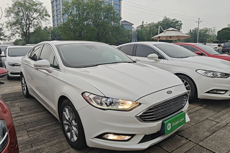 Used Ford Mondeo 2017 EcoBoost 180 Stylish Model Front Right 45 Deg