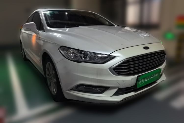 Used Ford Mondeo 2017 EcoBoost 180 Stylish Model Front Right 45 Deg